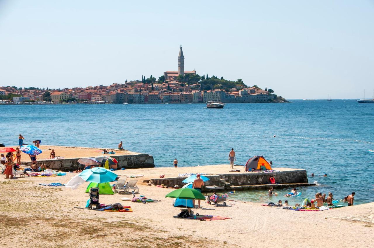 Pineta Mobile Home In Porton Biondi Camp Rovinj Exterior foto